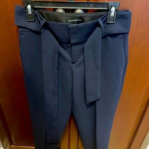 Banana Republic work pants. Ankle length with matching belt. Navy Blue